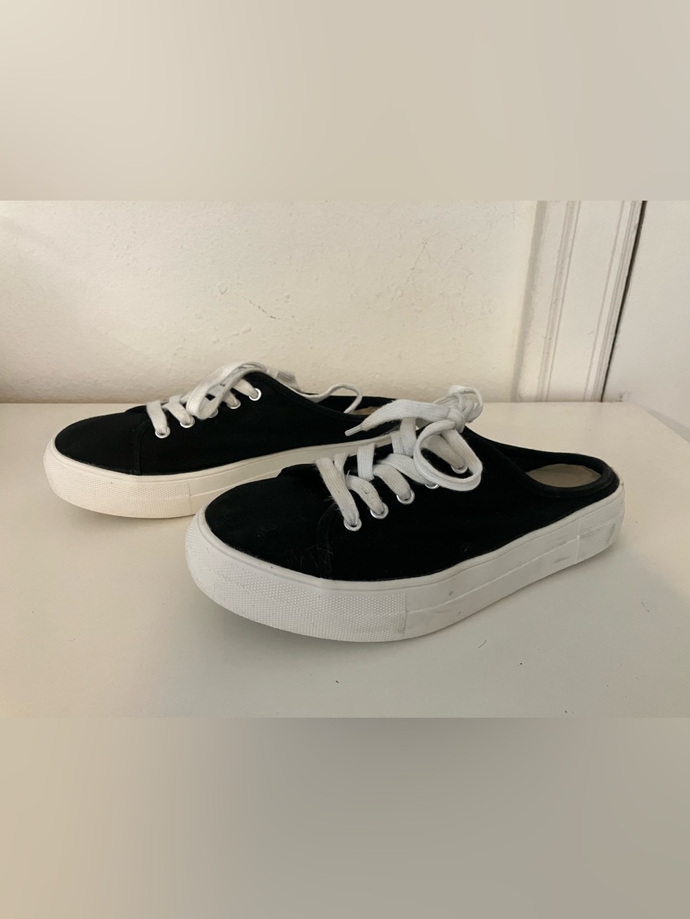 Soda Black Canvas Slip-On Sneakers with White Laces, size 7.5